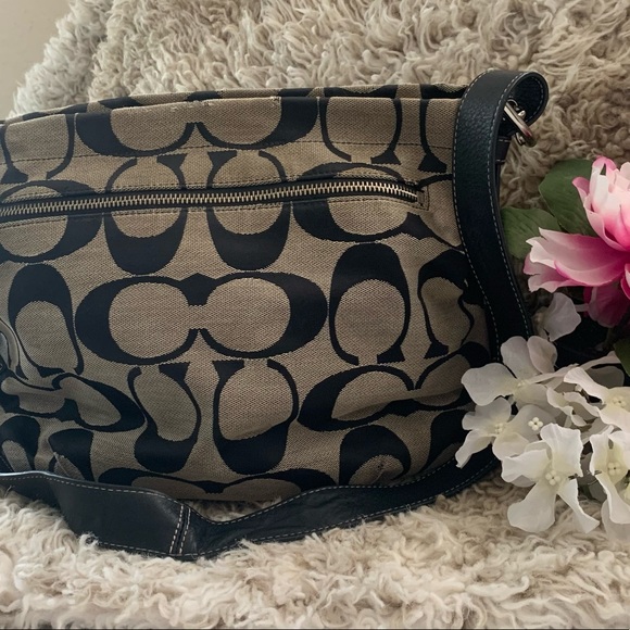 Authentic “COACH” Signature Hobo Shoulder Bag - Picture 1 of 16